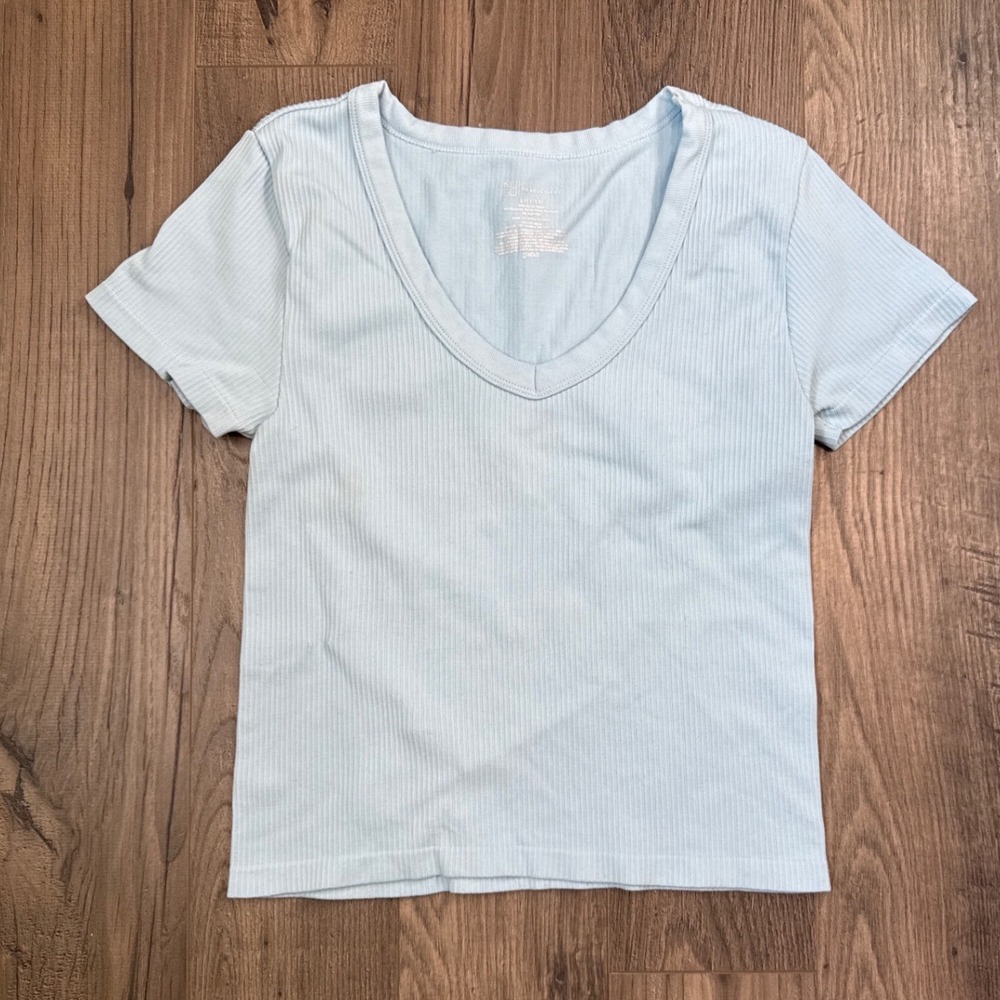 NO BOUNDARIES Light Blue Ribbed V Neck Short Sleeve T Shirt‎ Top Womens L